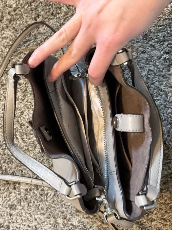 kate spade gray leather shoulder bag with floral charm - Picture 5 of 5